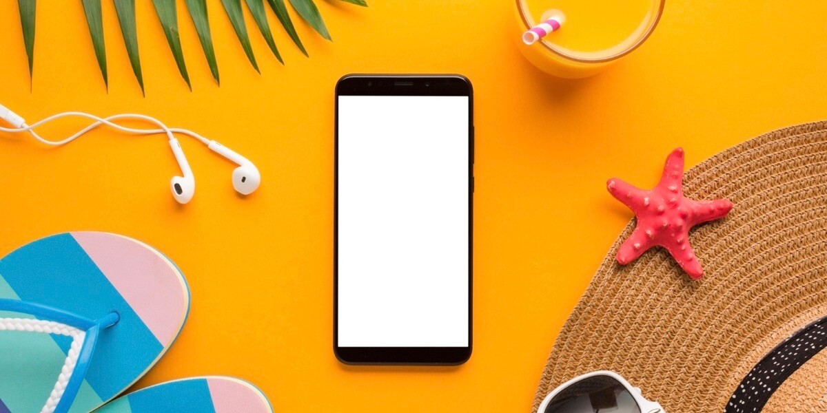 Flat lay smartphone with summer vacation concept