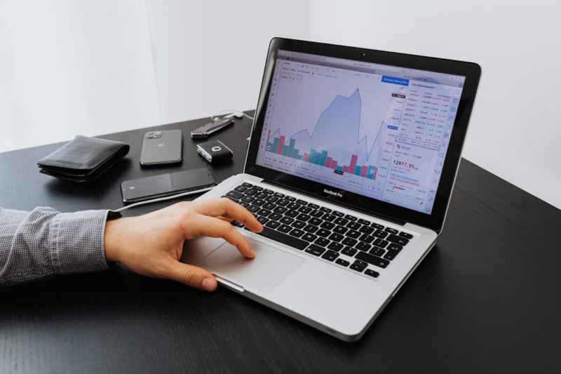 Managing Network Complexity In A Cloud-Driven Enterprise
